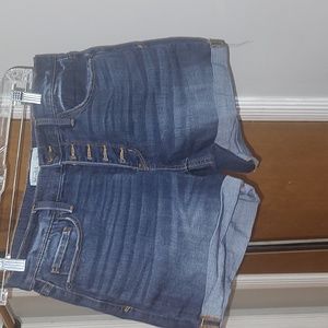 Short shorts